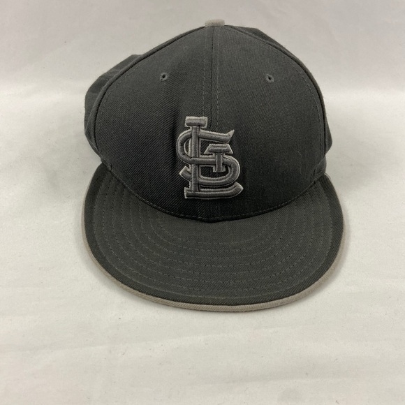 Gray Saint Louis Cardinals 7 3/4  Fitted Cap Hat - Picture 1 of 9